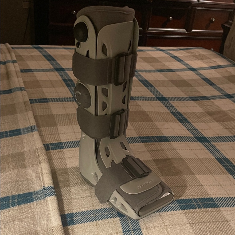 Medical Walking Boot - Gray Long Brace Boot